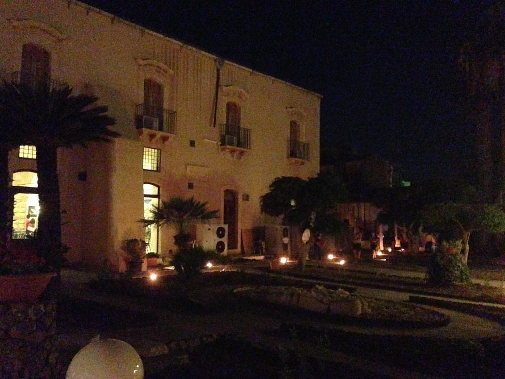 Hotel L'Abbiocco Avola Exterior foto